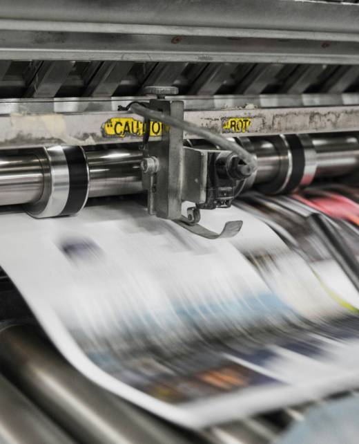 bank-phrom-Tzm3Oyu_6sk-unsplash (1)